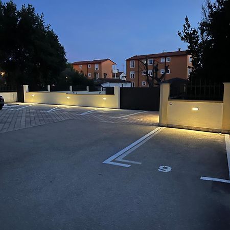 Apartments Igor Medulin Exterior photo